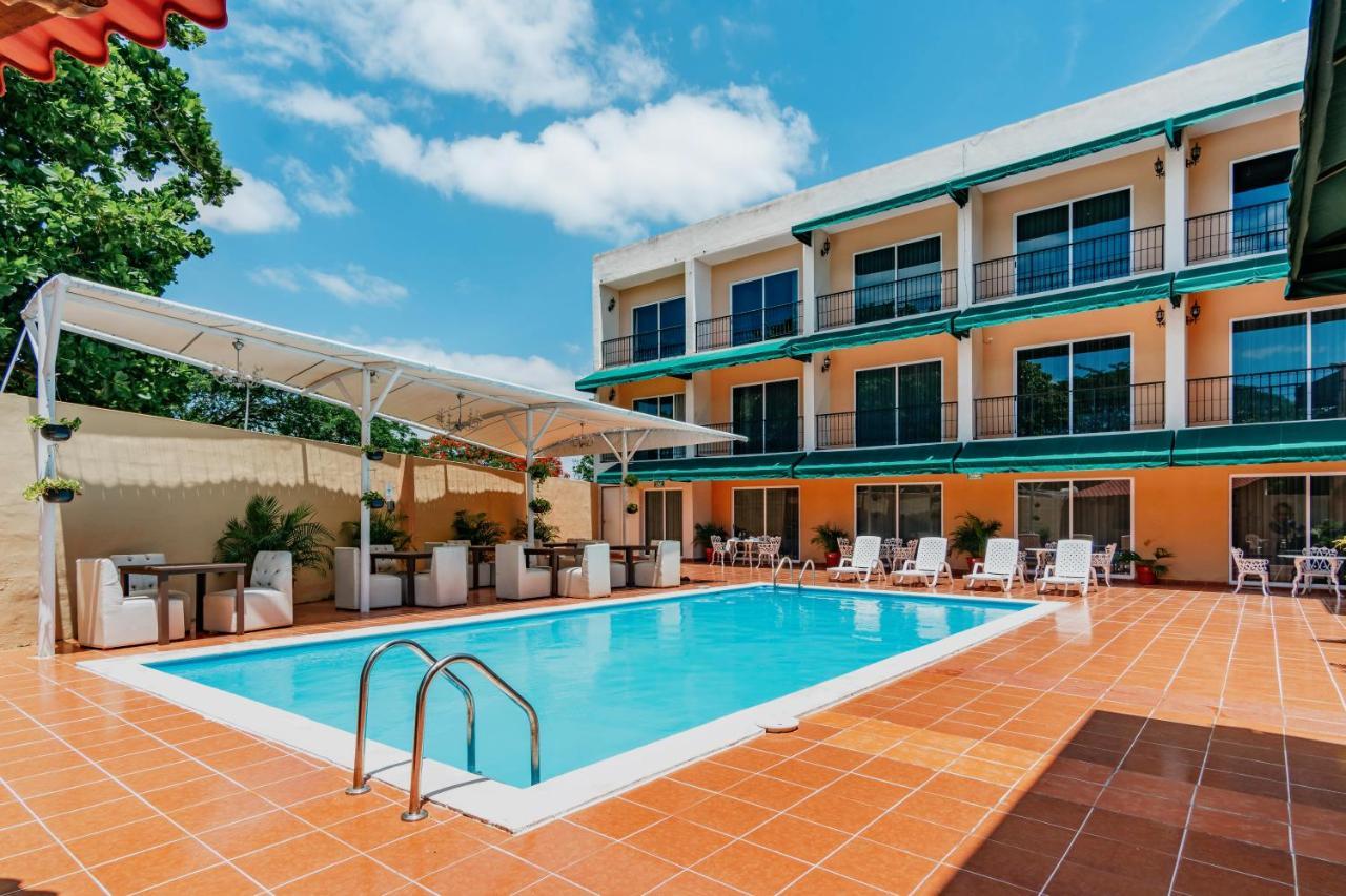 Hotel Siglo 21 Mérida Zewnętrze zdjęcie